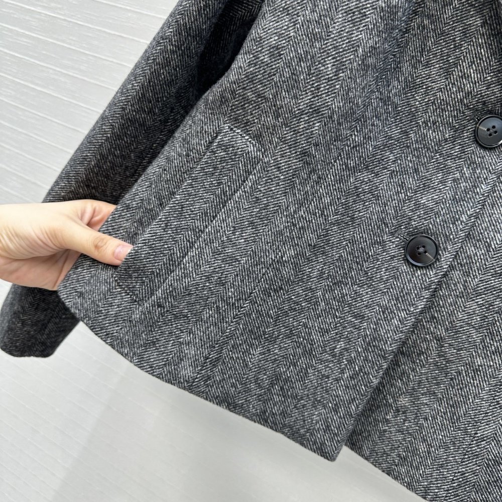 Шерстяной блейзер женский фото 4