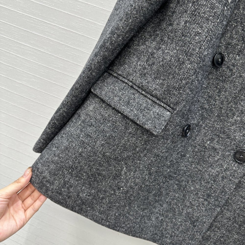 Шерстяной блейзер женский фото 4