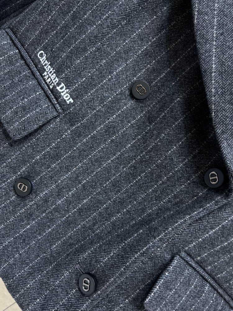 Шерстяной блейзер женский фото 5