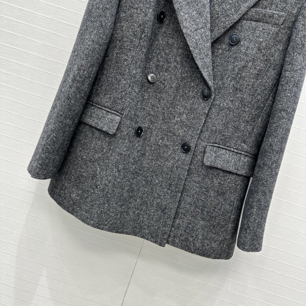 Шерстяной блейзер женский фото 5