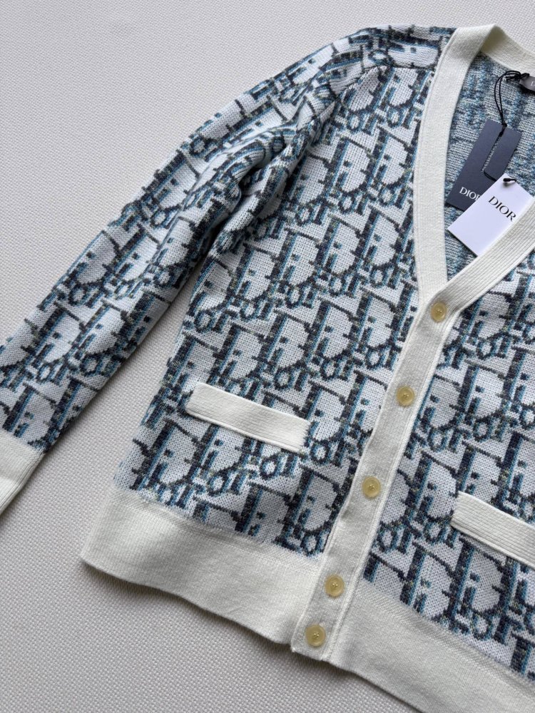 Шерстяной кардиган женский фото 6