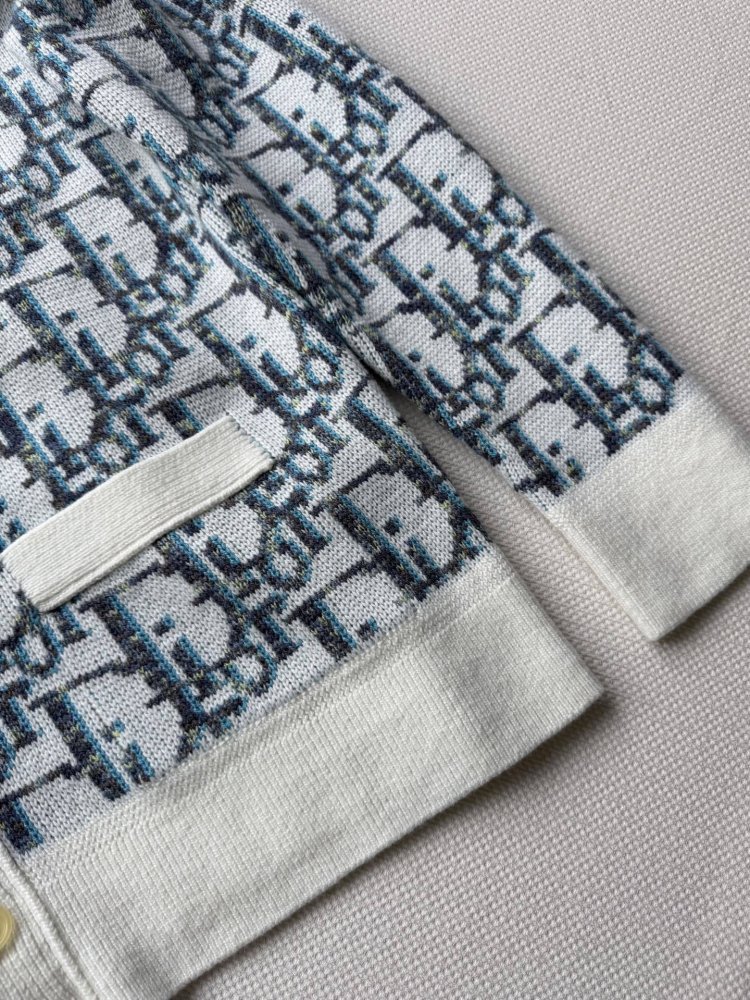 Шерстяной кардиган женский фото 7