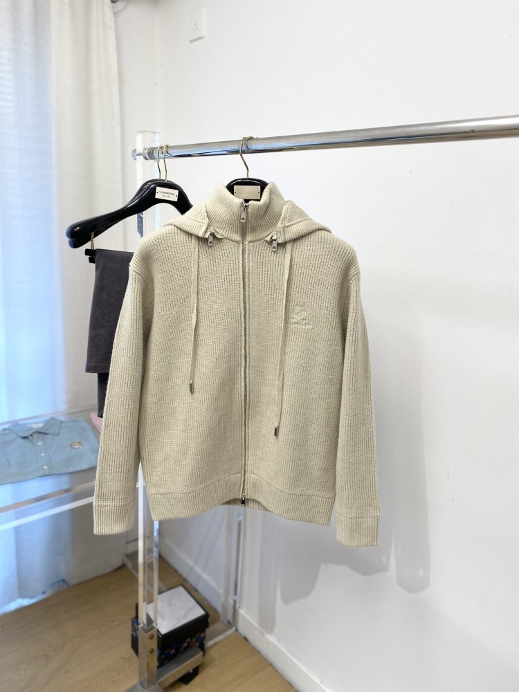 Шерстяной кардиган