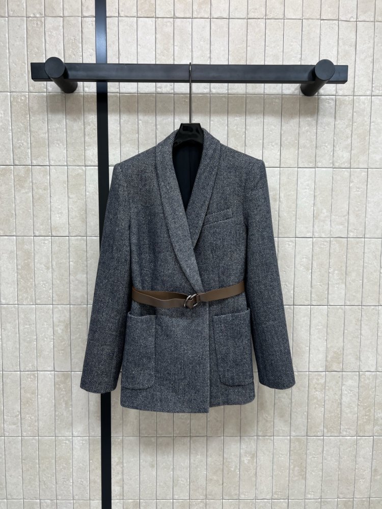 Вовняний піджак жіночий