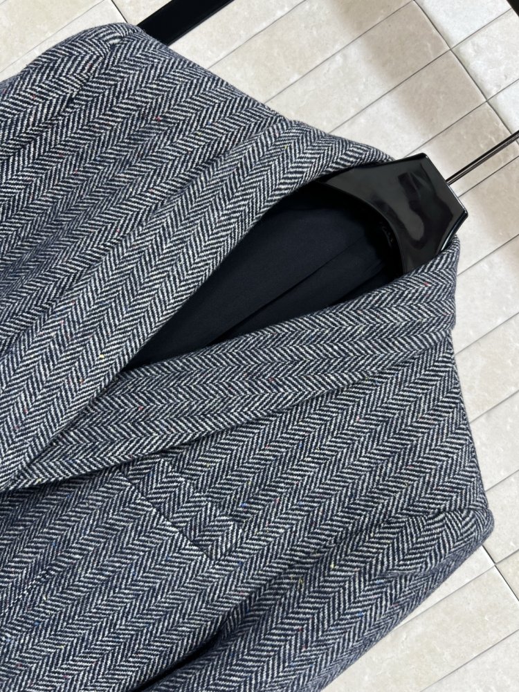 Вовняний піджак жіночий фото 2