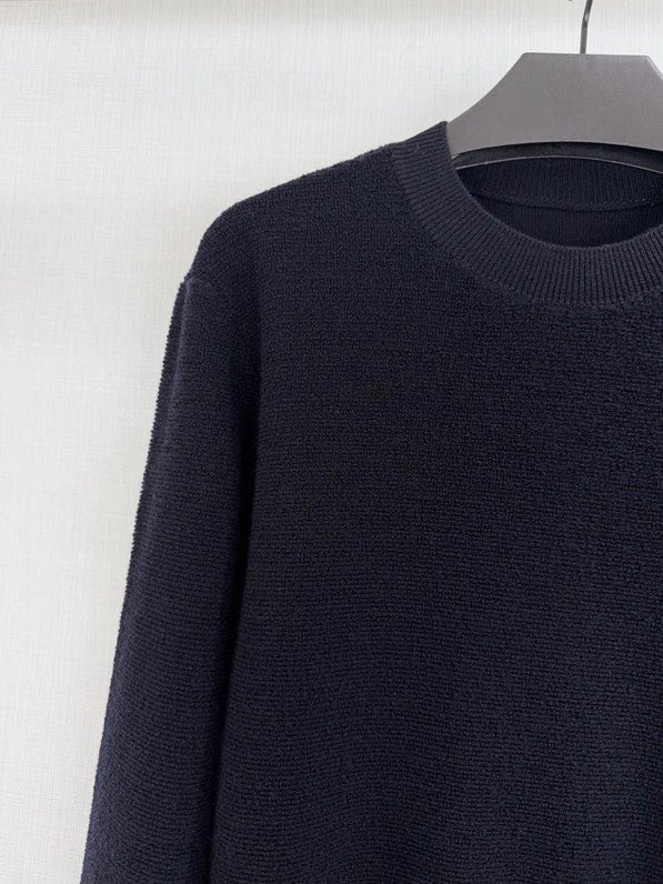 Шерстяной свитер фото 4