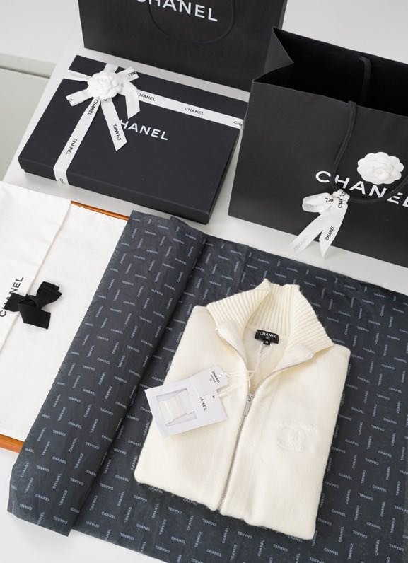 Шерстяной свитер фото 5