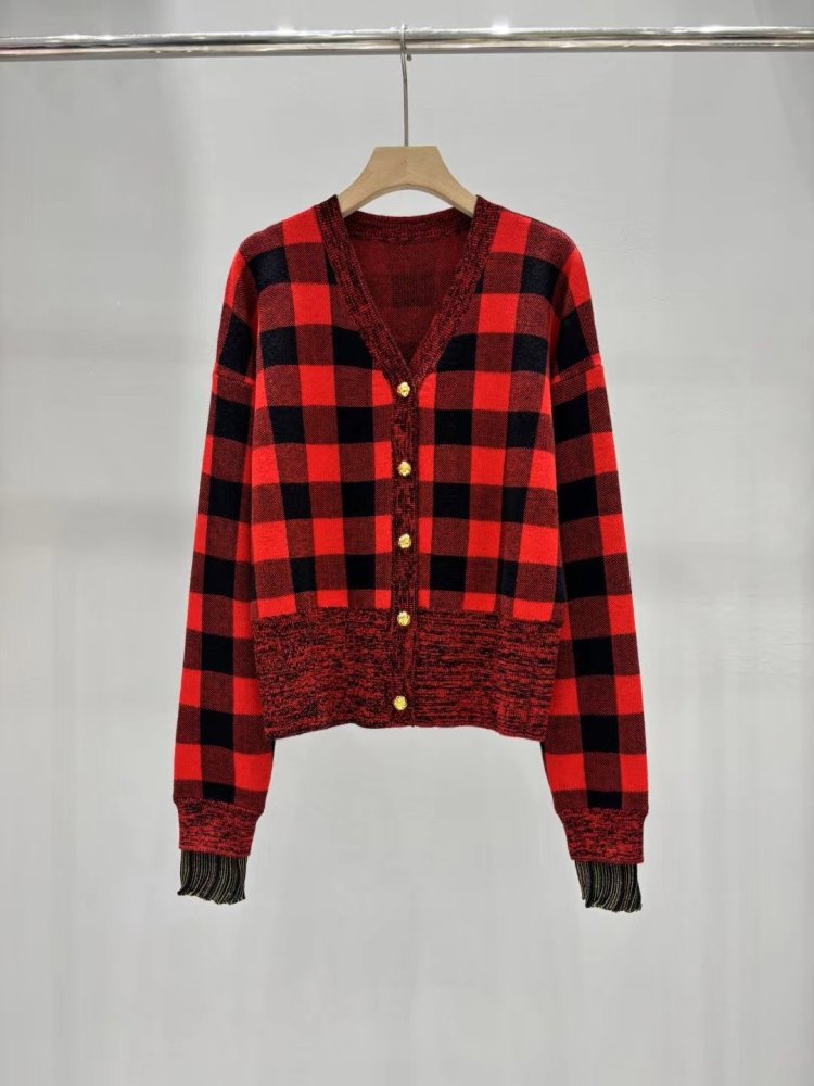 Woolen knitted cardigan at cell