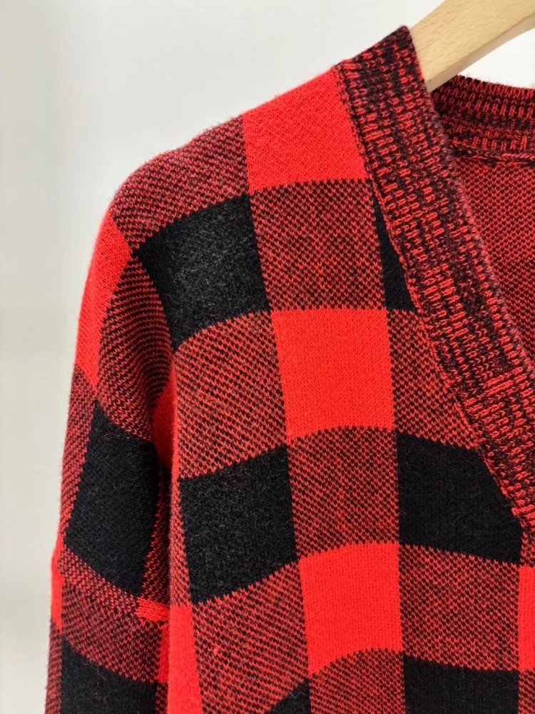 Woolen knitted cardigan at cell фото 3