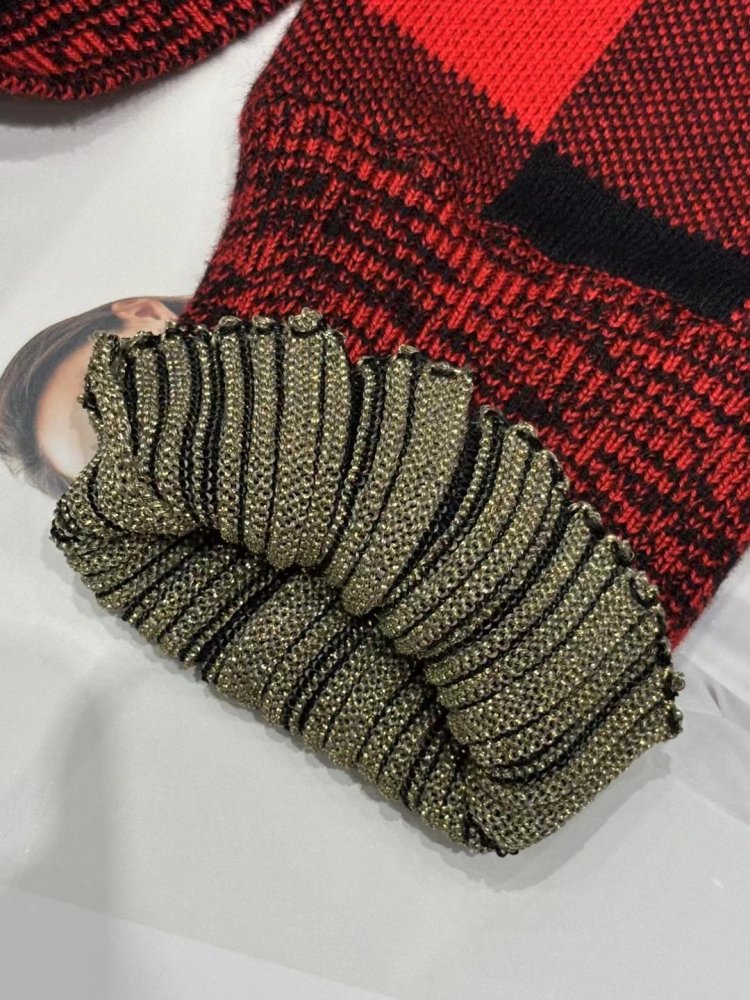 Woolen knitted cardigan at cell фото 6