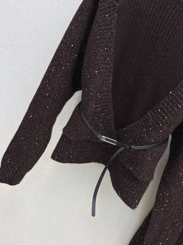 Woolen female costume фото 3