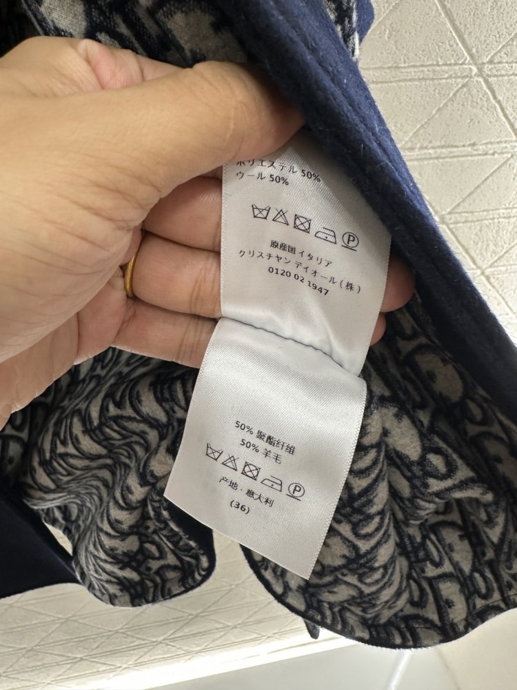 Шерстяных пальто  с шарфом женское фото 9