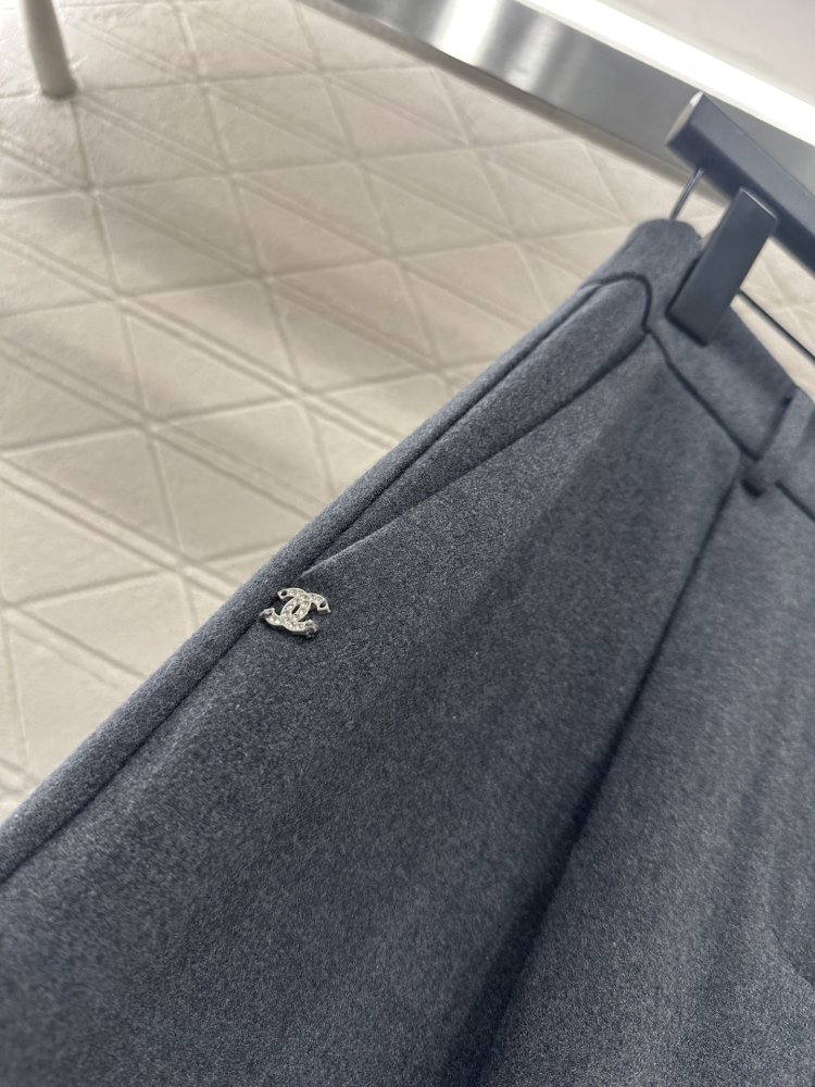 Широкие брюки с шелковым шарфом фото 6