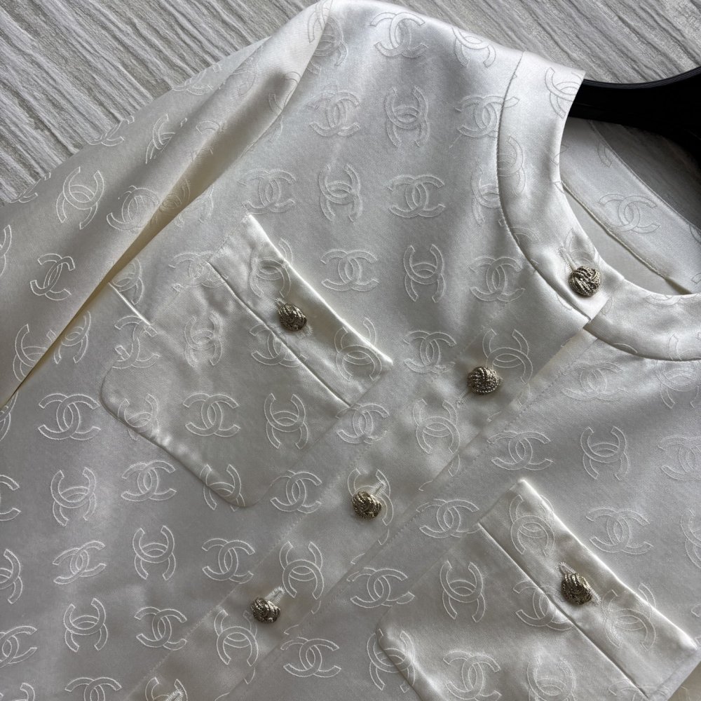 Шовковий жакет з круглим вирізом фото 3