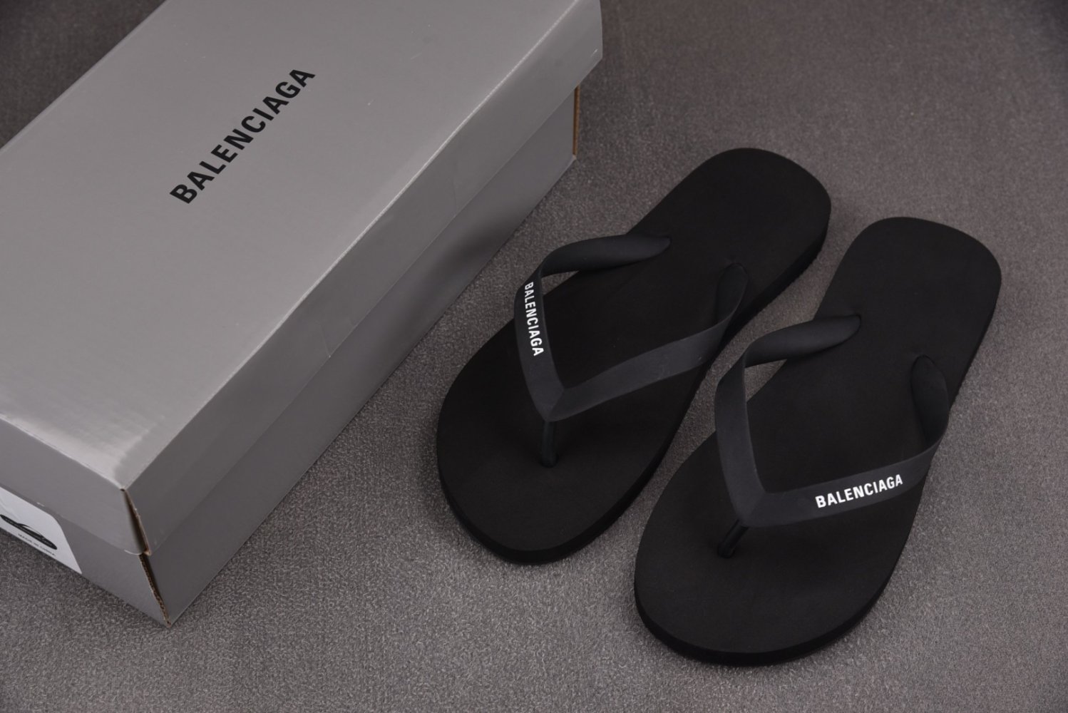 Шлепанцы Balenciaga Thong Sandal Black фото 7