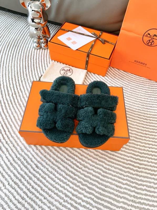 Шльопанці Chypre хутряні