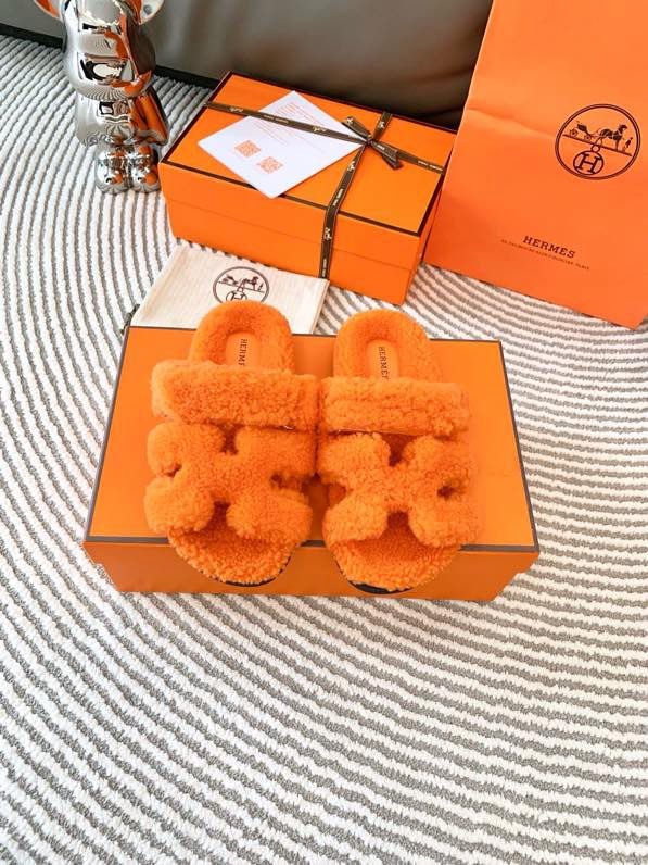 Шльопанці Chypre хутряні