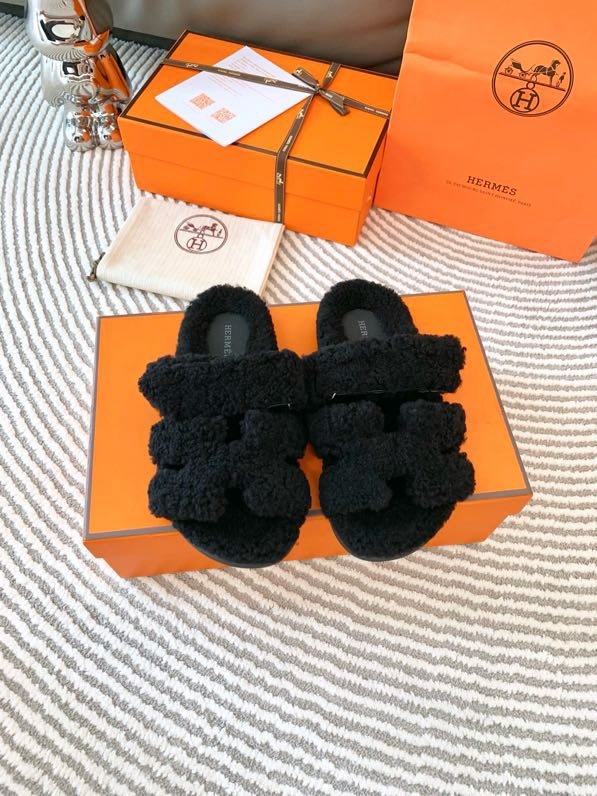 Шльопанці Chypre хутряні