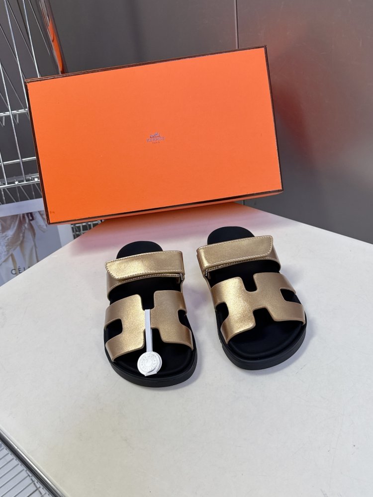 Шлепанцы Chypre женские