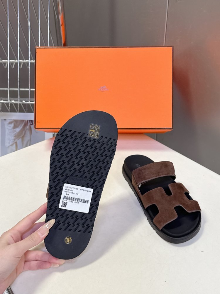 Шлепанцы Chypre женские фото 9