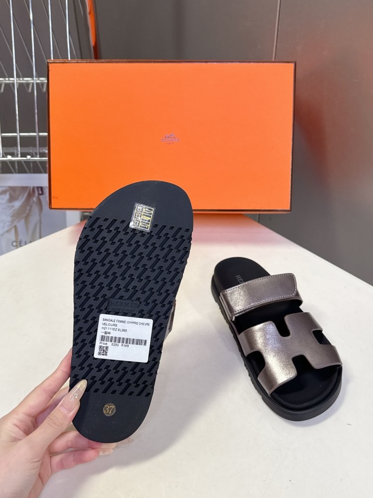 Шлепанцы Chypre женские фото 9