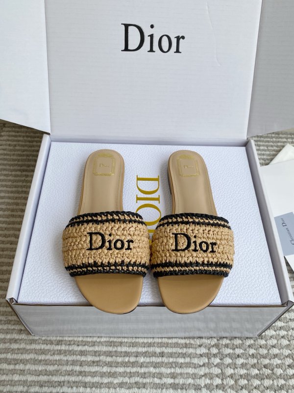 Шльопанці Dior Woven