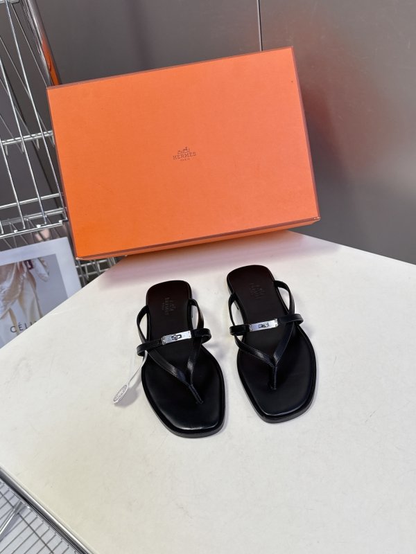 Шлепанцы Hermes Kelly Buckle