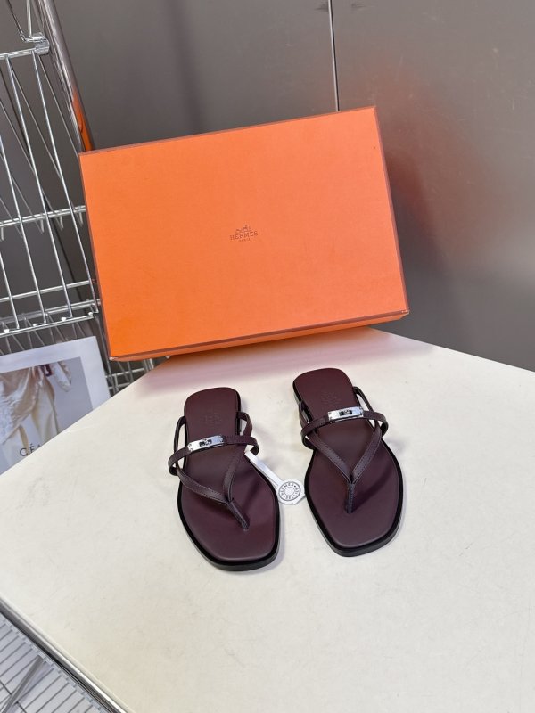 Шлепанцы Hermes Kelly Buckle