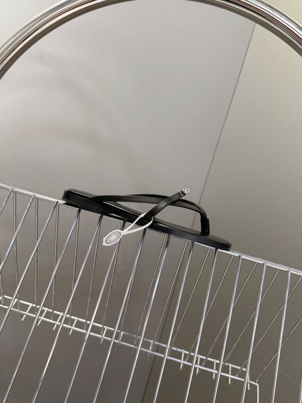 Шлепанцы Hermes Kelly Buckle фото 5