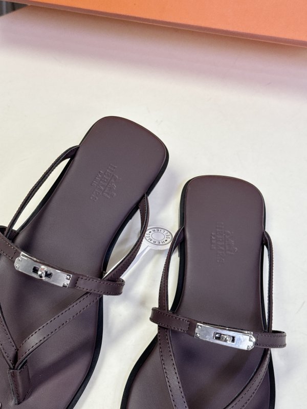 Шлепанцы Hermes Kelly Buckle фото 7