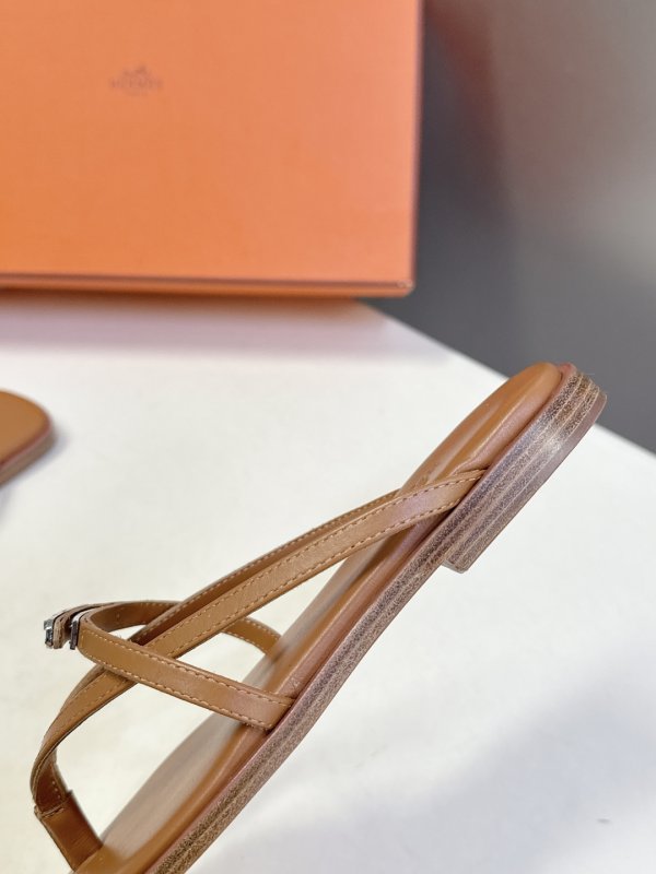 Шлепанцы Hermes Kelly Buckle фото 8