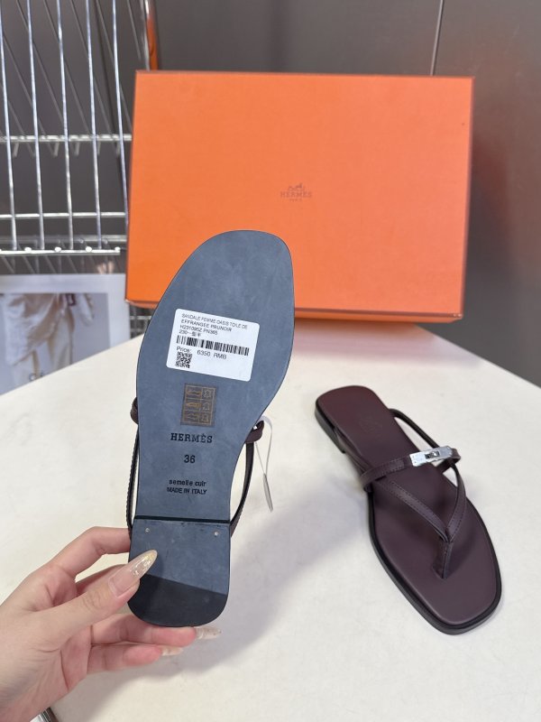 Шлепанцы Hermes Kelly Buckle фото 9