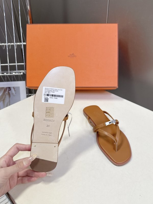 Шлепанцы Hermes Kelly Buckle фото 9