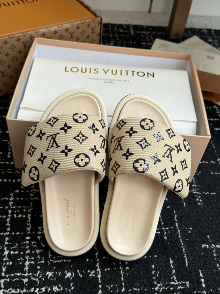 Шлепанцы LV POOL PILLOW COMFORT
