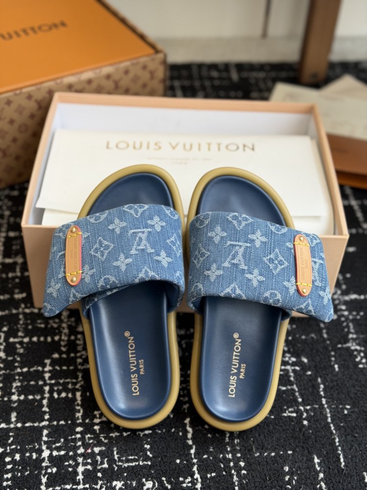 Шлепанцы LV POOL PILLOW COMFORT