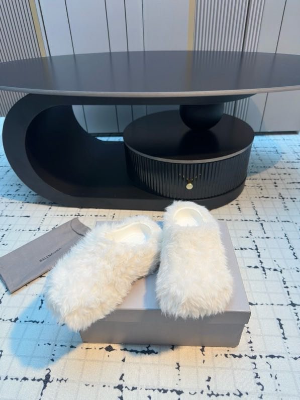 Шлепанцы маховые