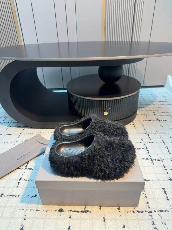 Шлепанцы маховые фото 6