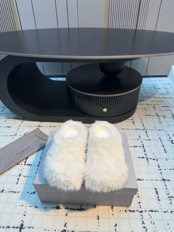 Шлепанцы маховые фото 7