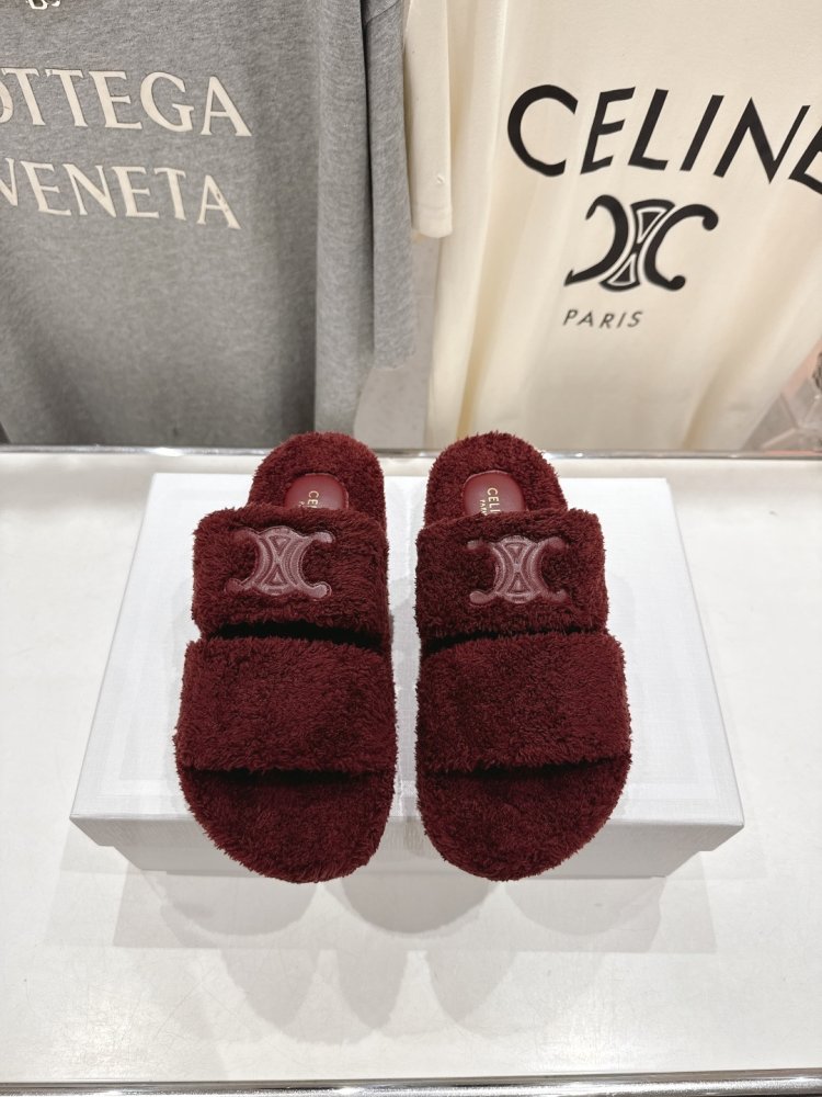 Шлепанцы меховые женские