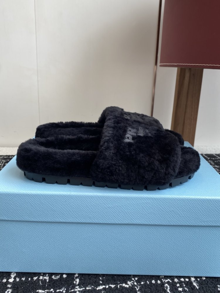 Шльопанці хутряні жіночі фото 2