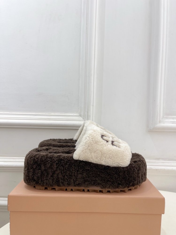 Шлепанцы меховые женские фото 2