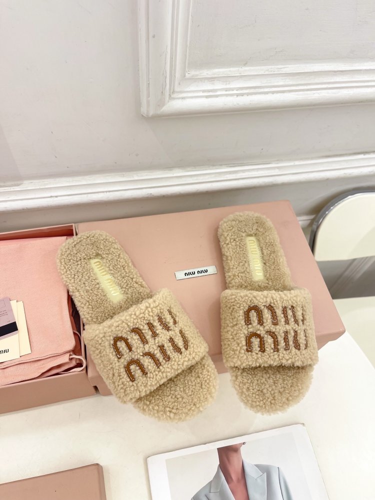 Шлепанцы меховые женские фото 2