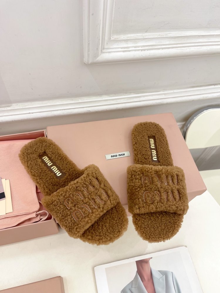 Шлепанцы меховые женские фото 2