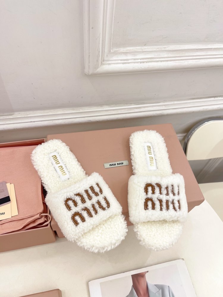 Шлепанцы меховые женские фото 2