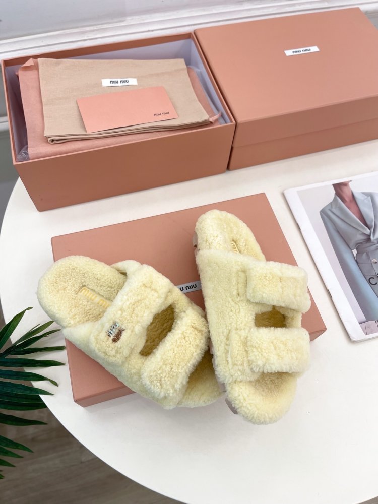 Шлепанцы меховые женские фото 2