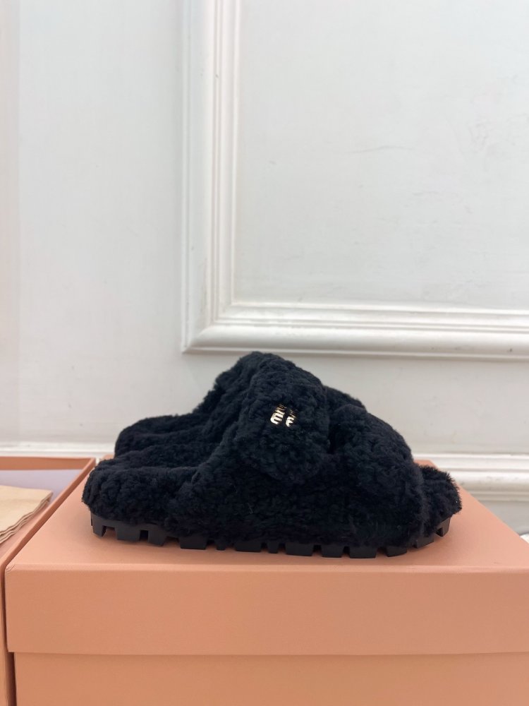 Шлепанцы меховые женские фото 2