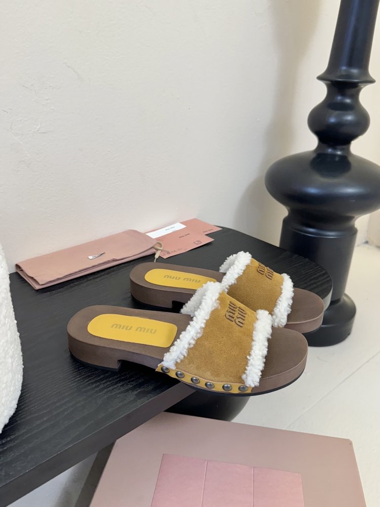 Шлепанцы меховые женские фото 2