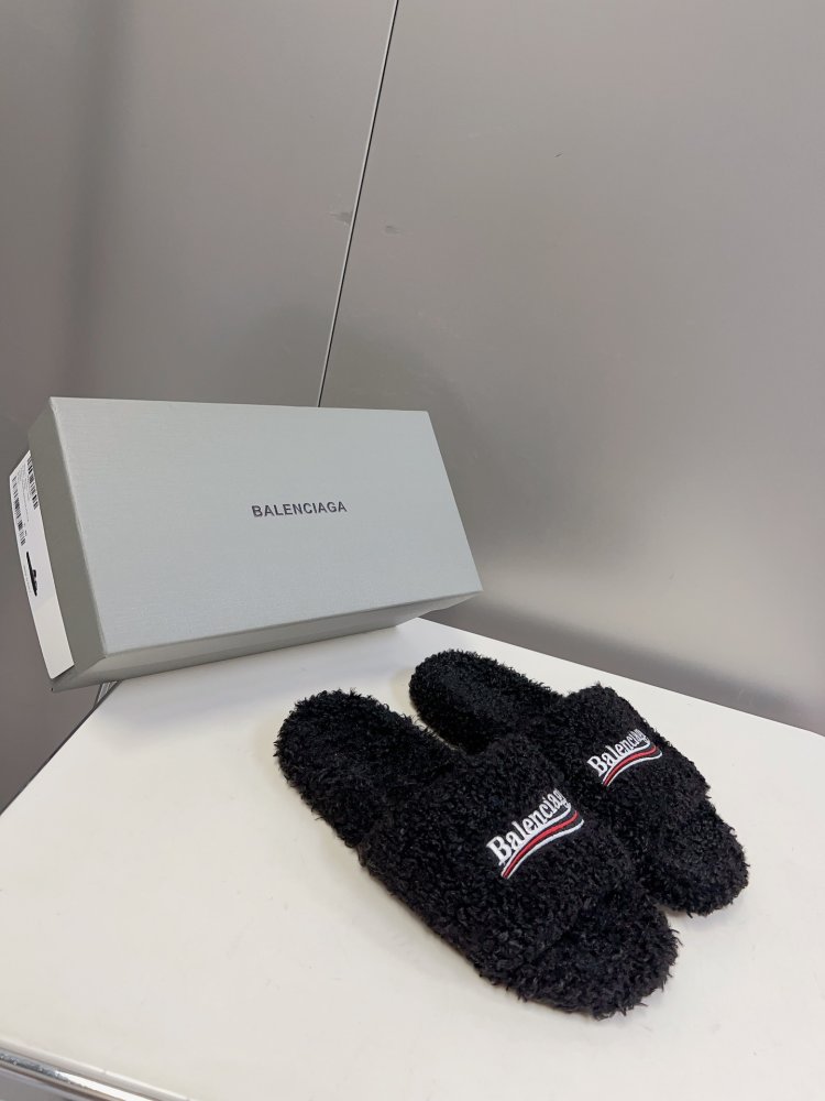 Шлепанцы меховые женские фото 2