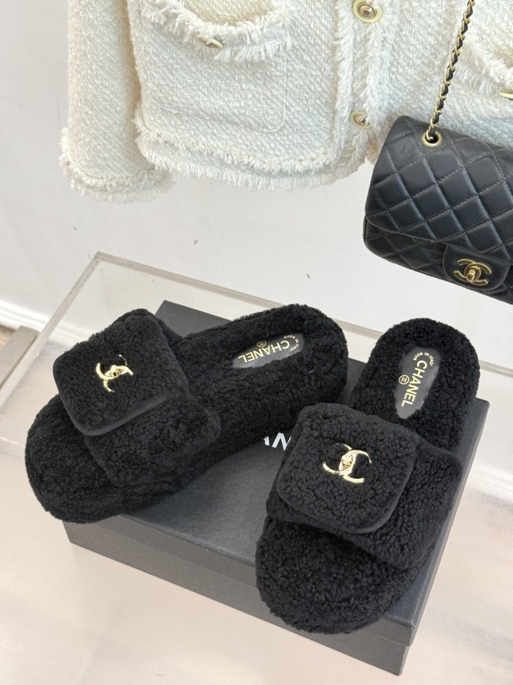 Шлепанцы меховые женские фото 2