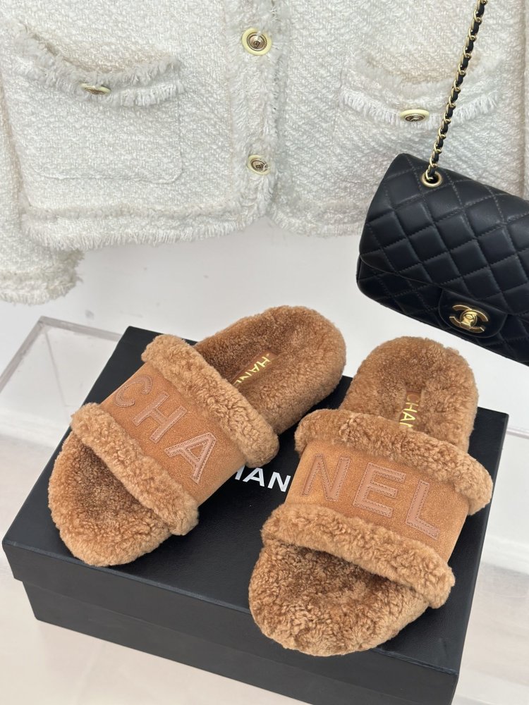 Шльопанці хутряні жіночі фото 2